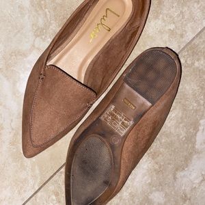 Lulus brown suede flats